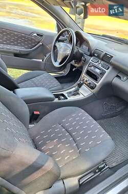Купе Mercedes-Benz C-Class 2002 в 