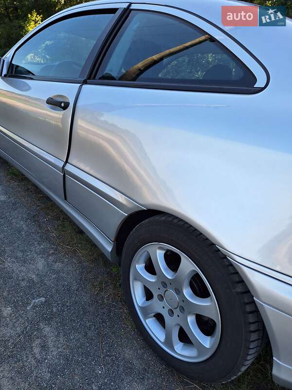 Купе Mercedes-Benz C-Class 2002 в Житомире