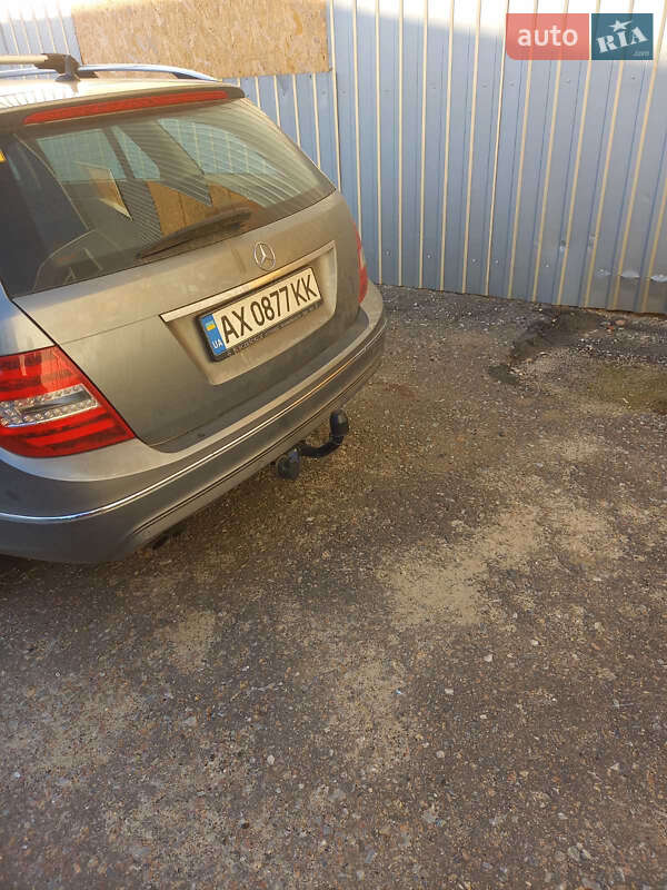 Універсал Mercedes-Benz C-Class 2014 в Харкові