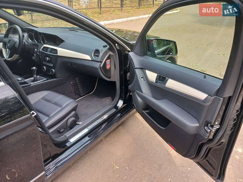 Универсал Mercedes-Benz C-Class 2013 в Баштанке