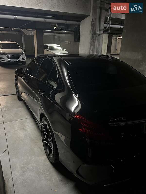 Седан Mercedes-Benz C-Class 2018 в Киеве