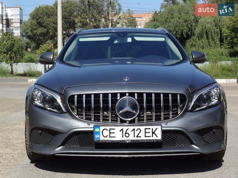 Універсал Mercedes-Benz C-Class 2018 в Чернівцях