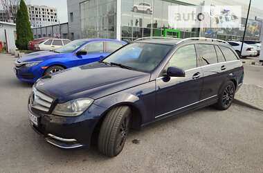 Универсал Mercedes-Benz C-Class 2013 в Львове