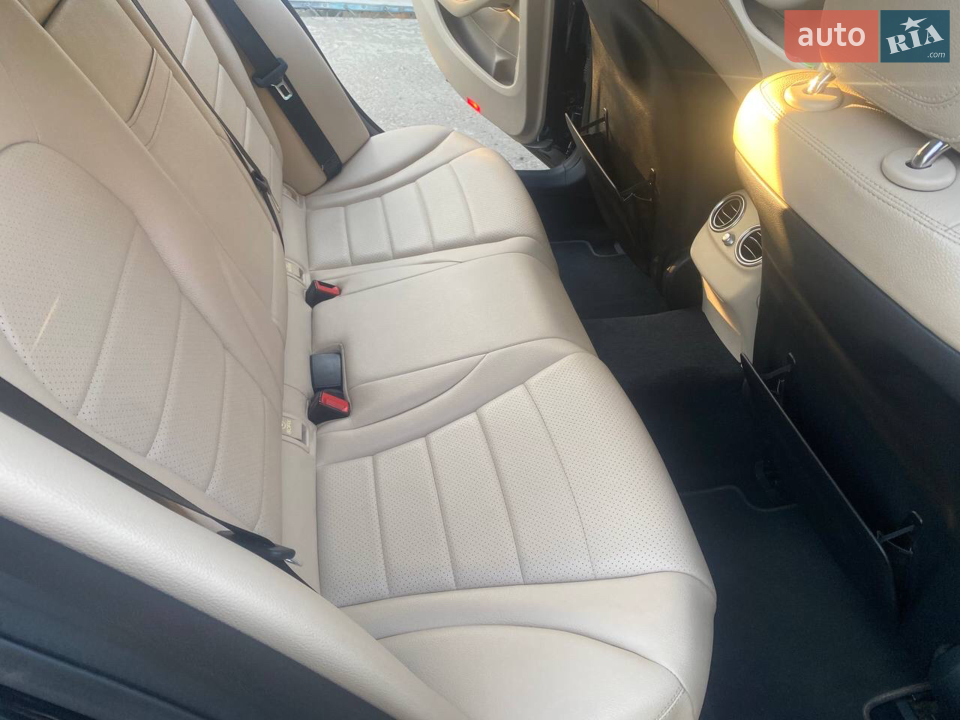 2014 Mercedes-Benz C-klasse - мініатюра 18