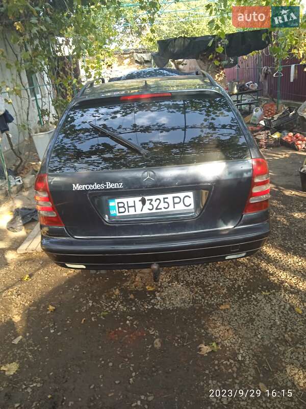 Универсал Mercedes-Benz C-Class 2002 в Овидиополе