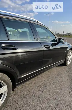 Mercedes-Benz C-Class 2011