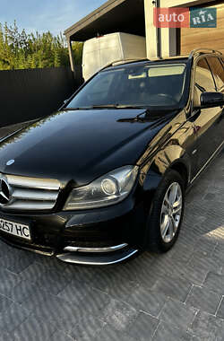 Универсал Mercedes-Benz C-Class 2011 в 
