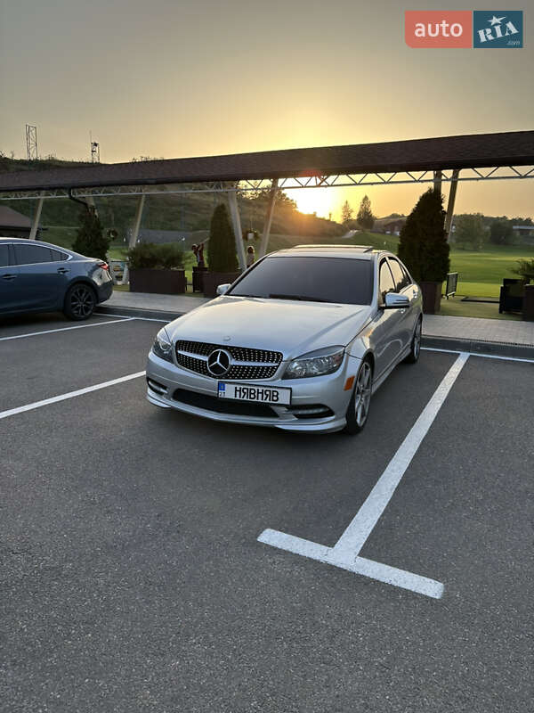 Седан Mercedes-Benz C-Class 2011 в Одессе
