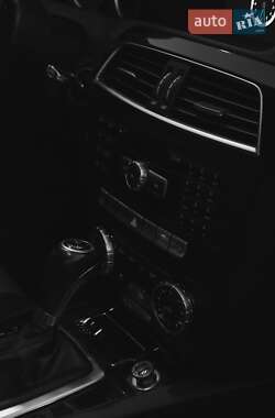 Седан Mercedes-Benz C-Class 2011 в 
