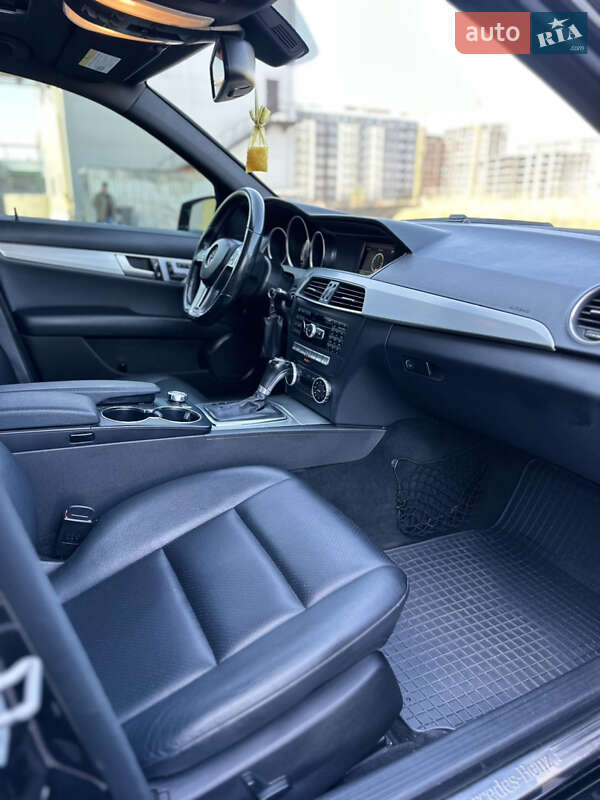 Седан Mercedes-Benz C-Class 2014 в Одессе
