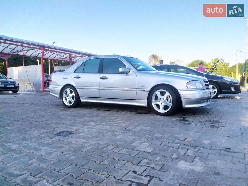 Седан Mercedes-Benz C-Class 1998 в Киеве