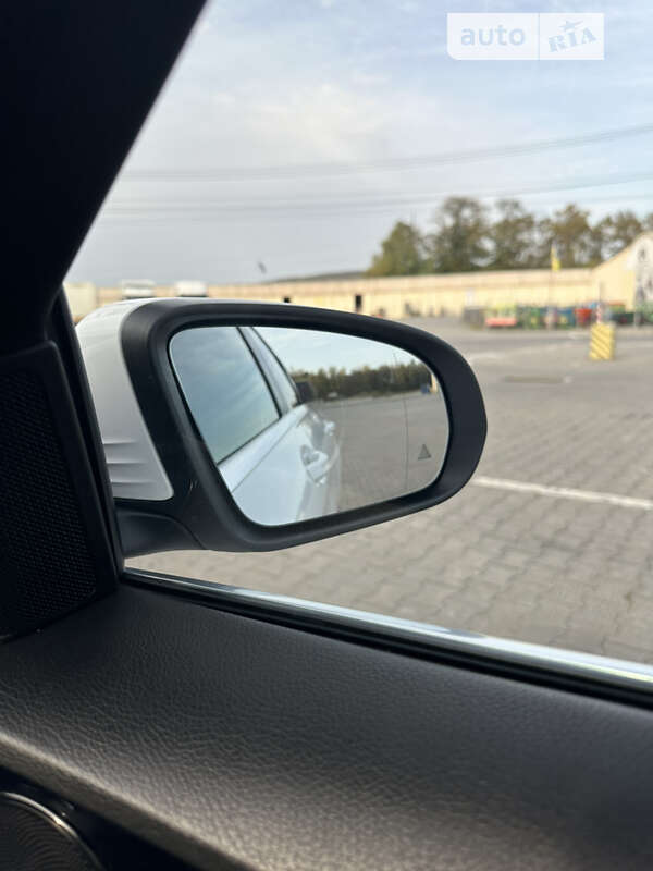 Универсал Mercedes-Benz C-Class 2014 в Черновцах