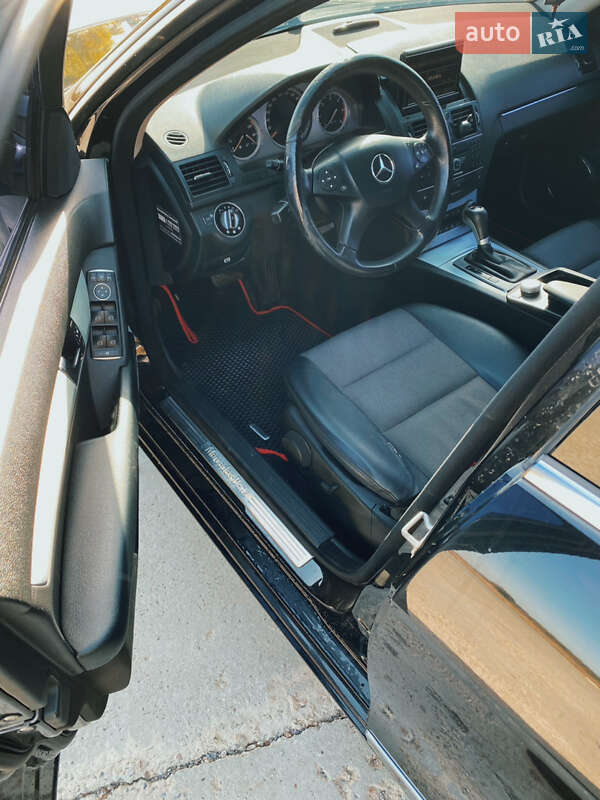 Седан Mercedes-Benz C-Class 2007 в Монастырище