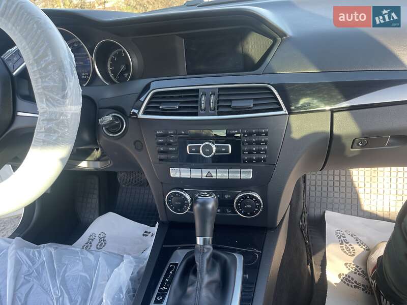 Седан Mercedes-Benz C-Class 2013 в Киеве