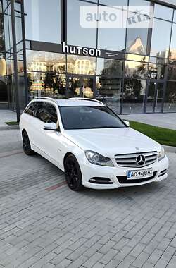 Універсал Mercedes-Benz C-Class 2013 в Ужгороді