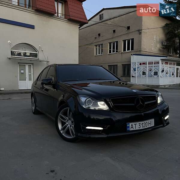 Mercedes-Benz C-Class 2012