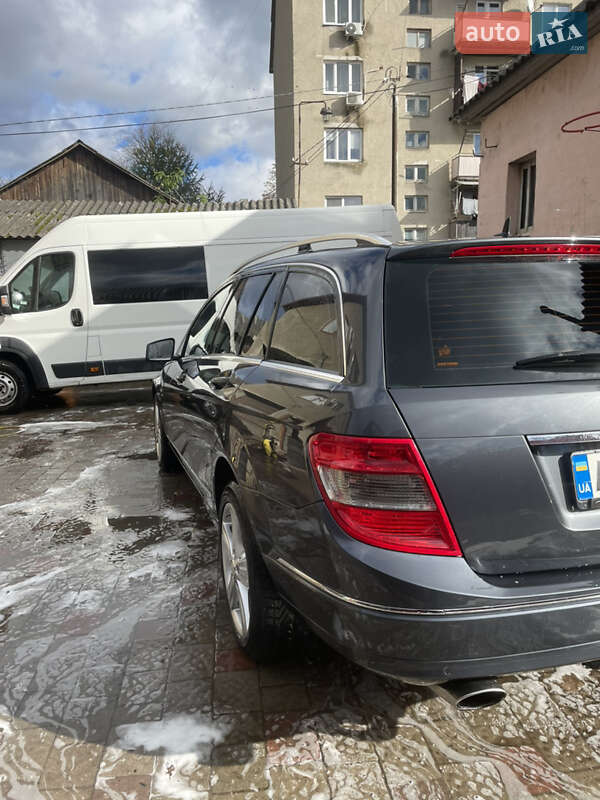 Универсал Mercedes-Benz C-Class 2008 в Сваляве