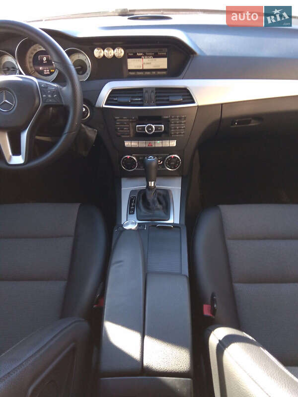 Універсал Mercedes-Benz C-Class 2014 в Вінниці