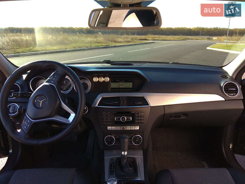 Універсал Mercedes-Benz C-Class 2014 в Вінниці
