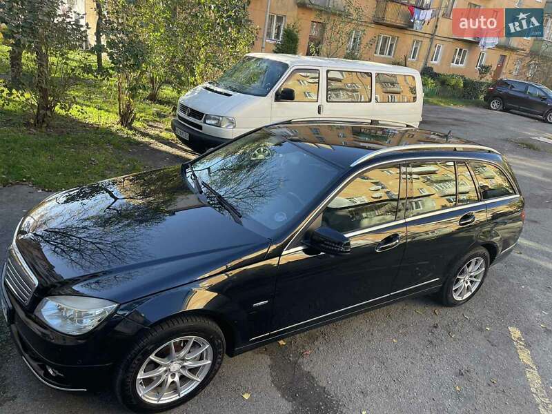 Универсал Mercedes-Benz C-Class 2010 в Стрые