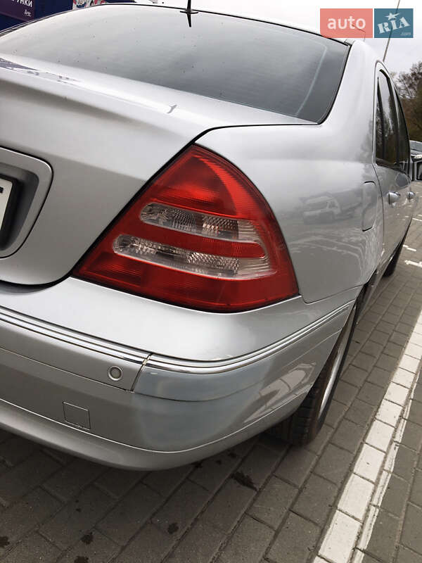 Седан Mercedes-Benz C-Class 2003 в Ковеле