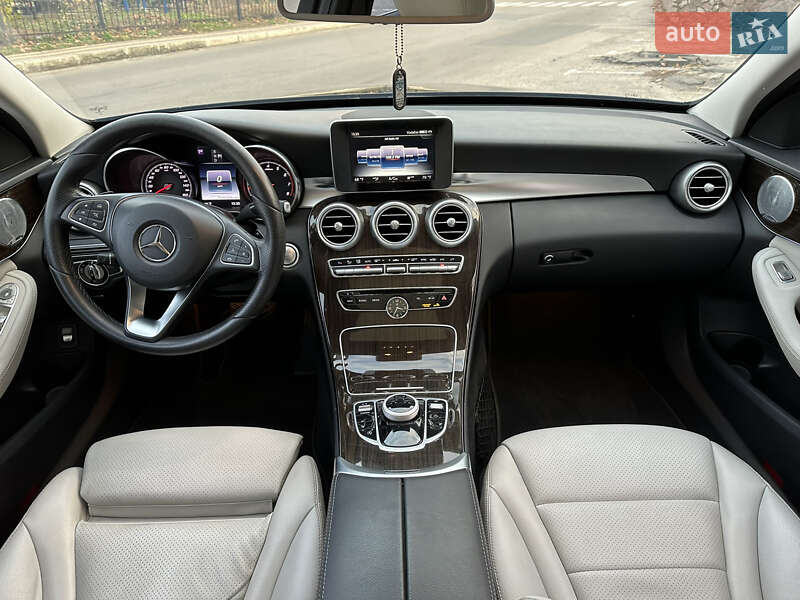 Седан Mercedes-Benz C-Class 2016 в Киеве
