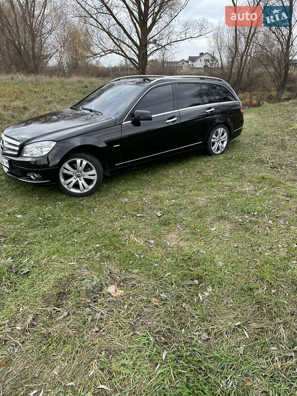 Универсал Mercedes-Benz C-Class 2008 в Киеве