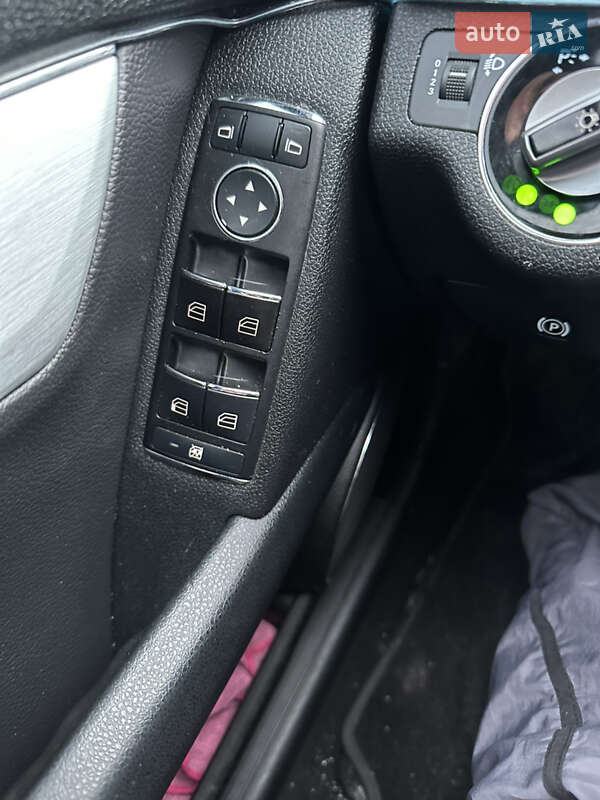 Универсал Mercedes-Benz C-Class 2008 в Киеве