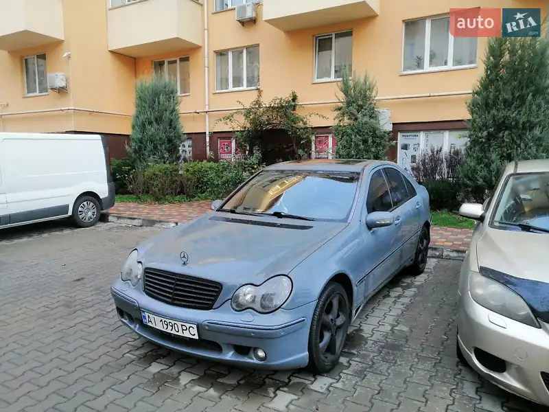 Mercedes-Benz C-Class