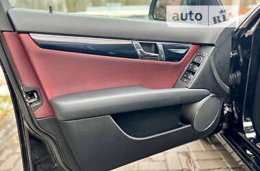 Седан Mercedes-Benz C-Class 2008 в 