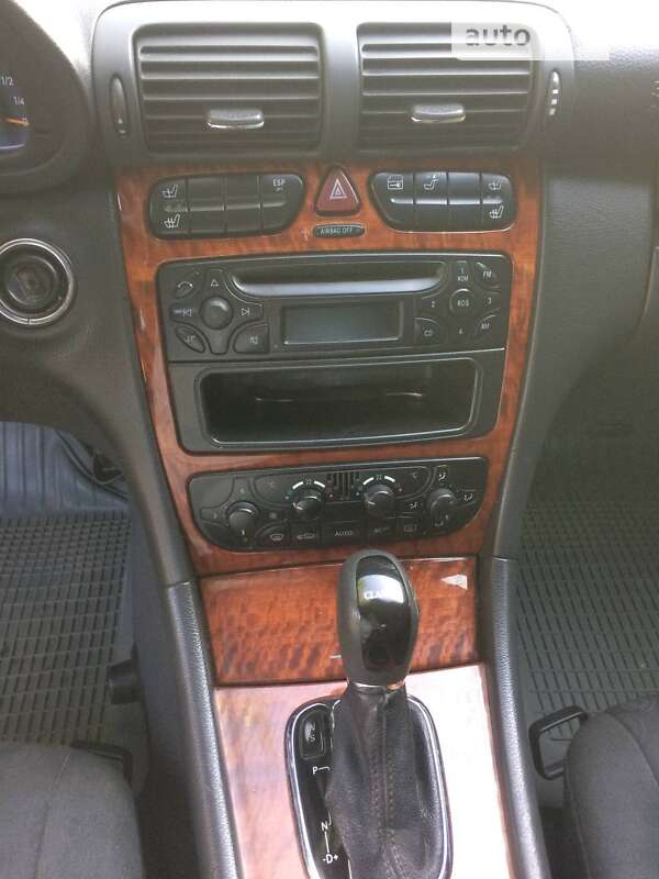Седан Mercedes-Benz C-Class 2002 в Ивано-Франковске