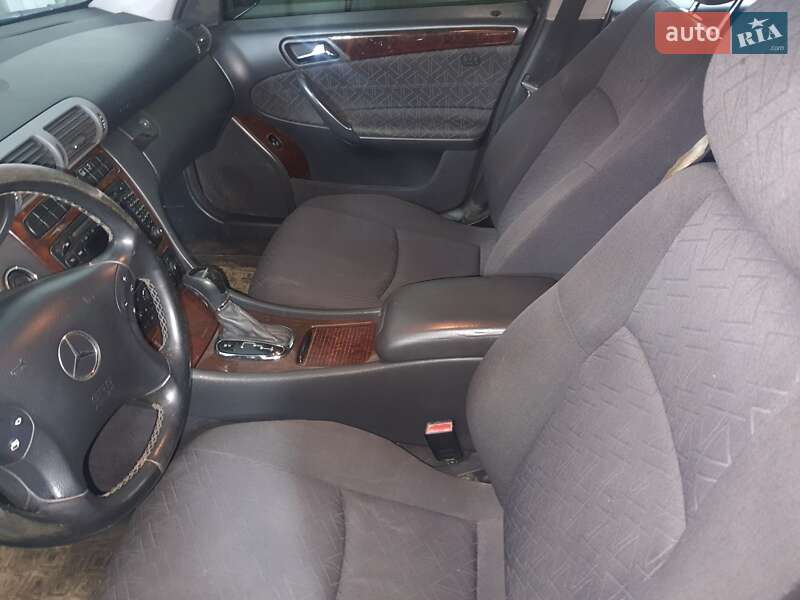 Седан Mercedes-Benz C-Class 2000 в Киеве