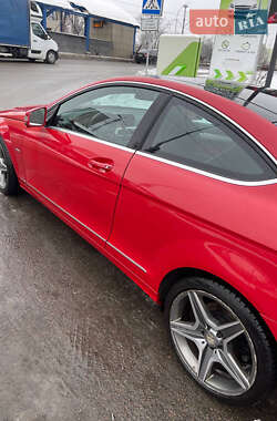 Купе Mercedes-Benz C-Class 2011 в Киеве
