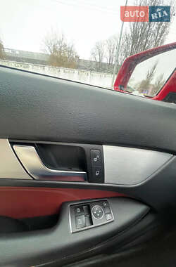 Купе Mercedes-Benz C-Class 2011 в Киеве