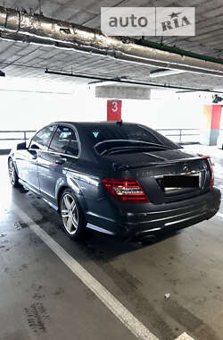 Седан Mercedes-Benz C-Class 2012 в Киеве