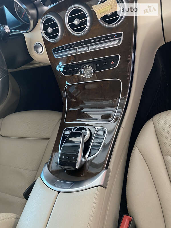 Седан Mercedes-Benz C-Class 2015 в Киеве