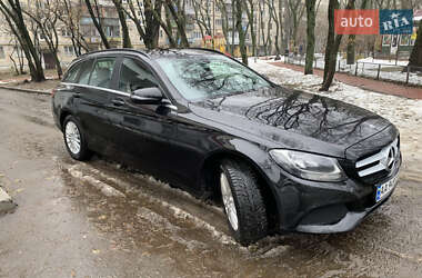 Універсал Mercedes-Benz C-Class 2015 в 