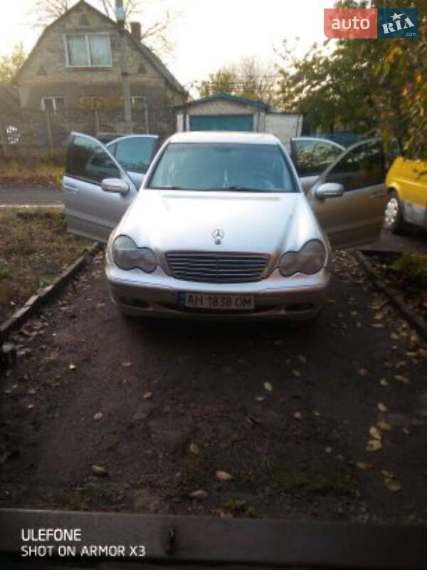 Седан Mercedes-Benz C-Class 2000 в Доброполье