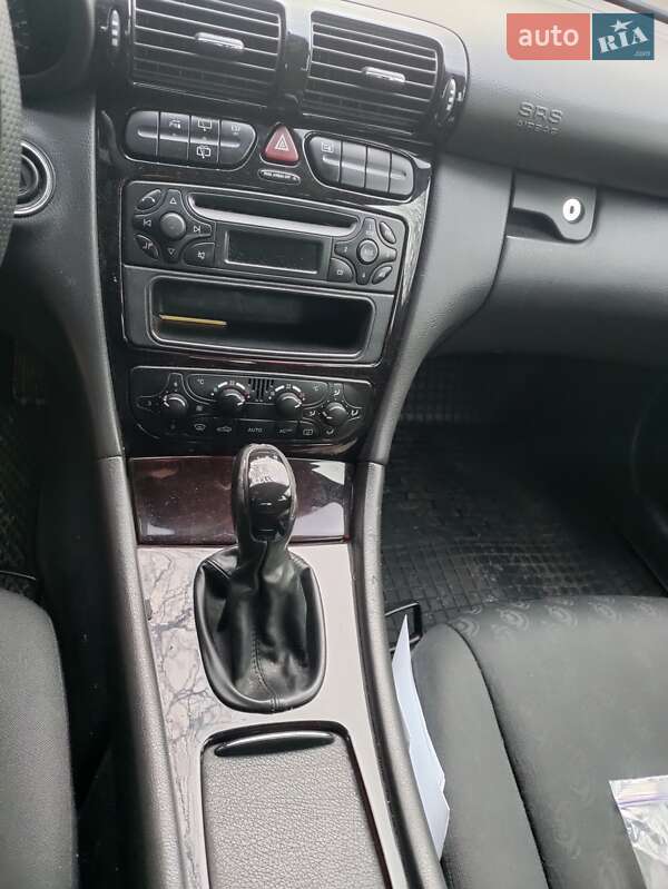 Универсал Mercedes-Benz C-Class 2003 в Киеве