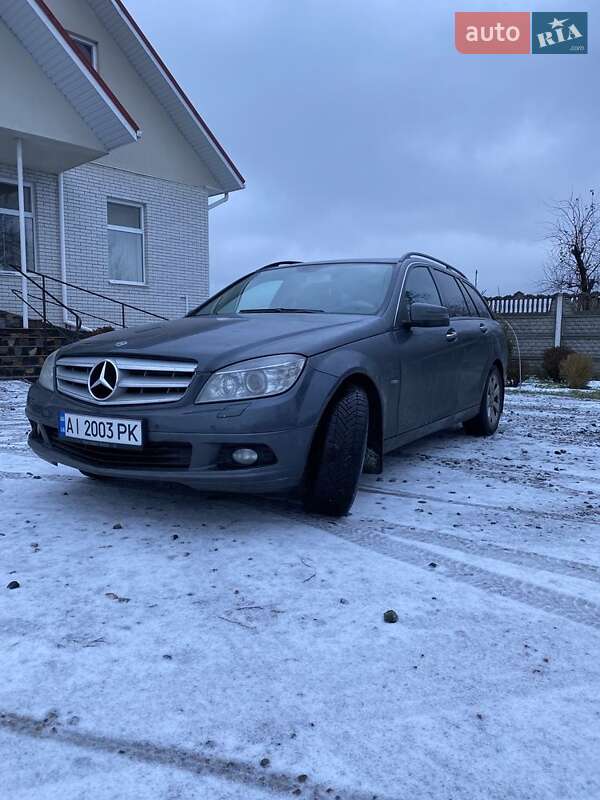 Mercedes-Benz C-Class 2010