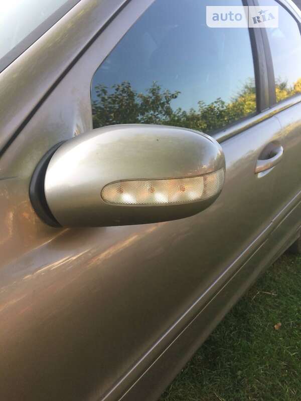 Седан Mercedes-Benz C-Class 2002 в Ивано-Франковске