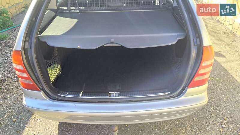 Универсал Mercedes-Benz C-Class 2002 в Ракитном