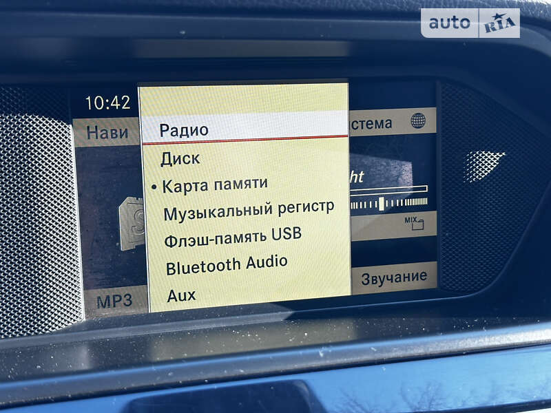 Універсал Mercedes-Benz C-Class 2011 в Чернівцях