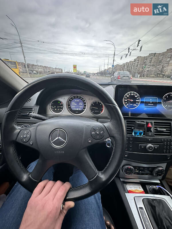 Универсал Mercedes-Benz C-Class 2008 в Киеве
