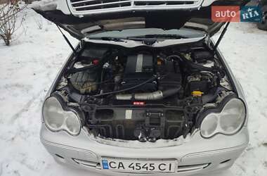 Седан Mercedes-Benz C-Class 2004 в 