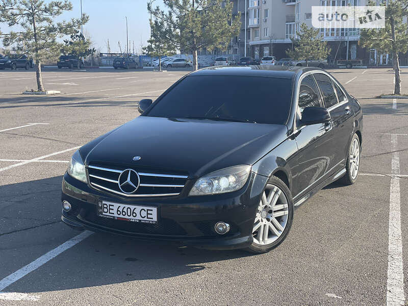 Седан Mercedes-Benz C-Class 2008 в Николаеве