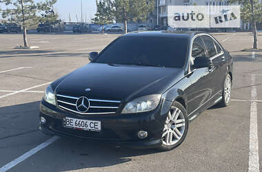 Седан Mercedes-Benz C-Class 2008 в Николаеве