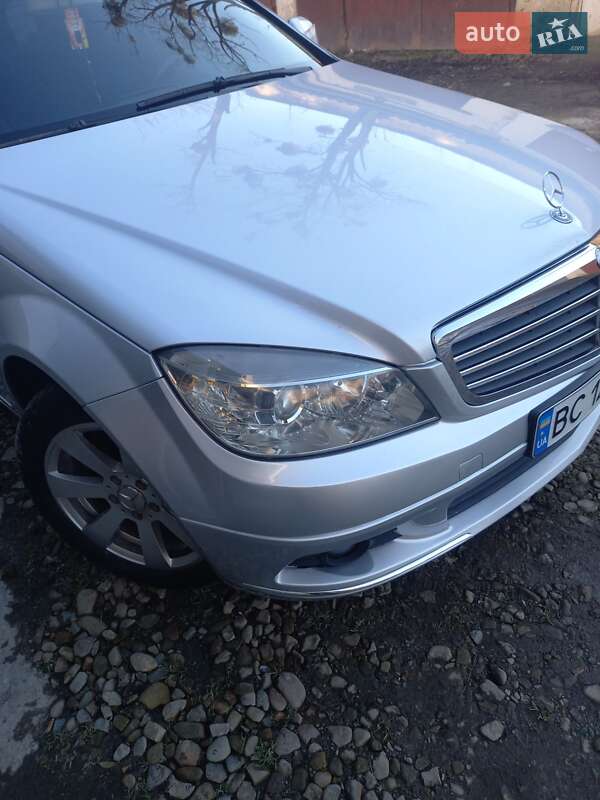 Универсал Mercedes-Benz C-Class 2007 в Стрые
