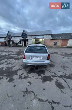 Универсал Mercedes-Benz C-Class 2001 в Рокитном