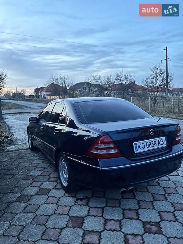 Седан Mercedes-Benz C-Class 2001 в Ужгороде фото 5 Седан Mercedes-Benz C-Class 2001 в Ужгороде